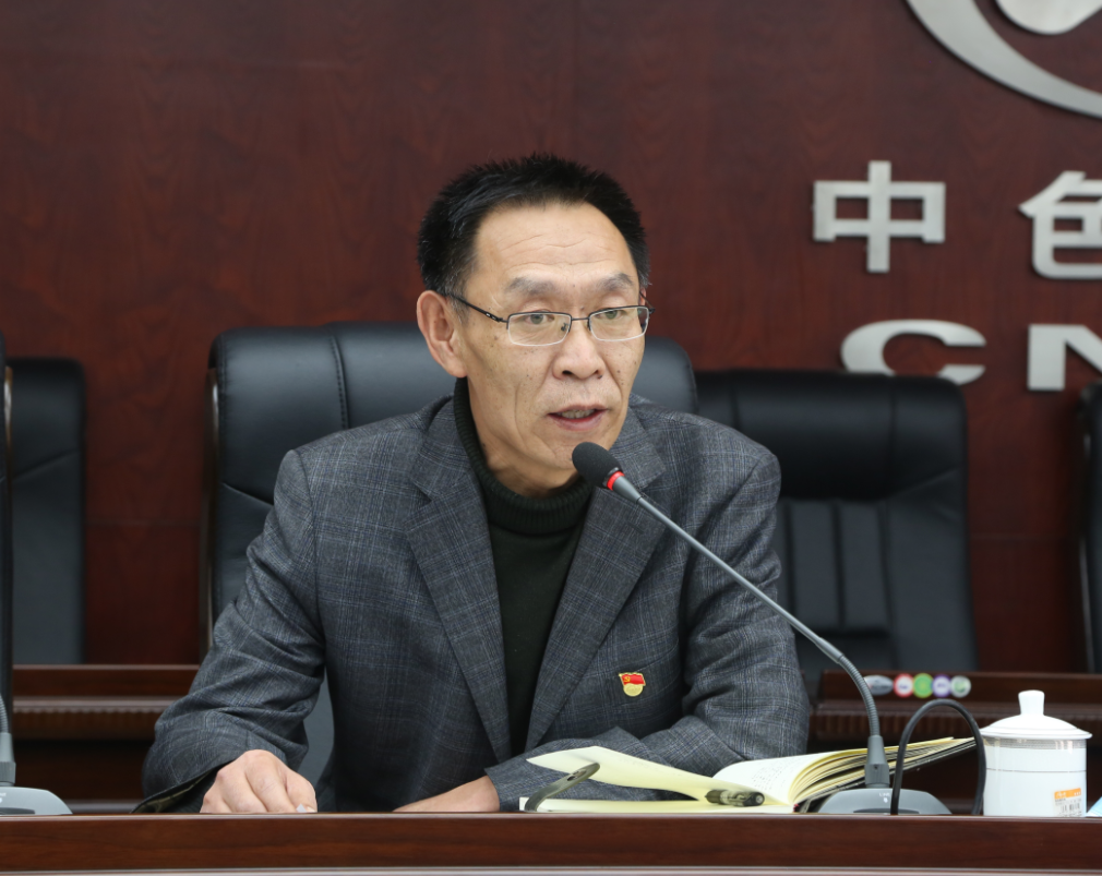 王喜坤同志作报告